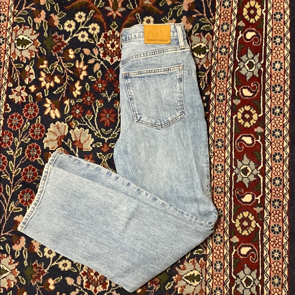 Aritzia Denim Forum - Arlo high Rise Straight 28L